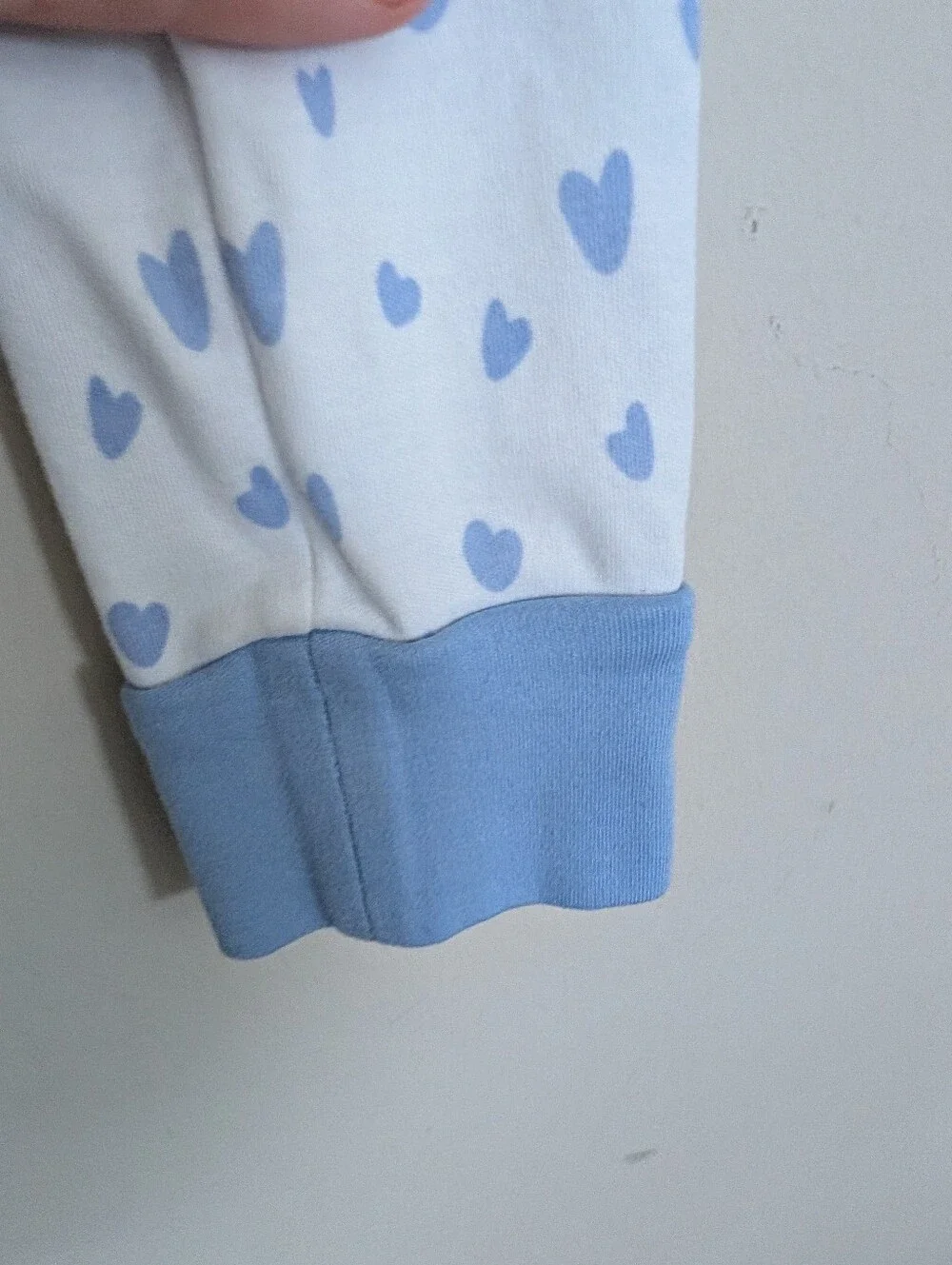 Lake Pj White Long Sleeve with Blue Heart Print Girls Size 12